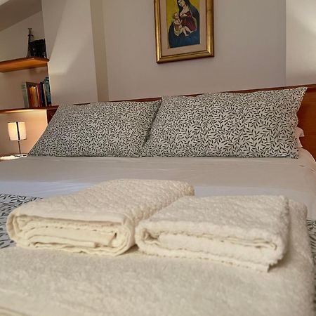 Appartamento La Casa Nel Cortile Castelbuono  Esterno foto