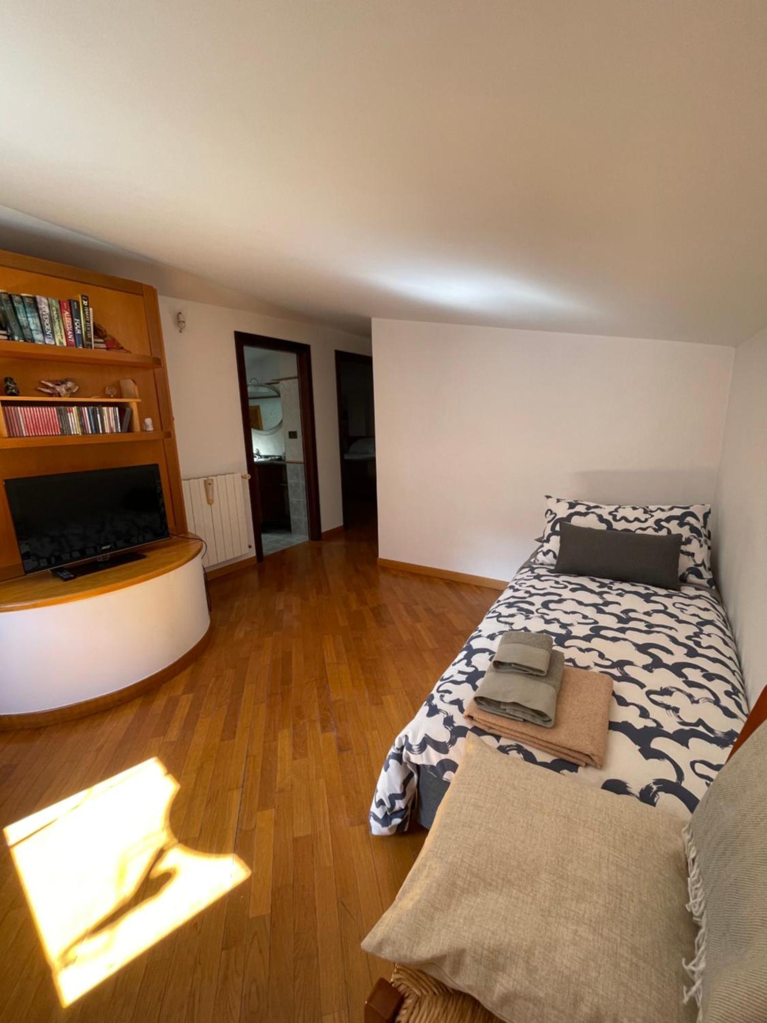 Appartamento La Casa Nel Cortile Castelbuono  Esterno foto